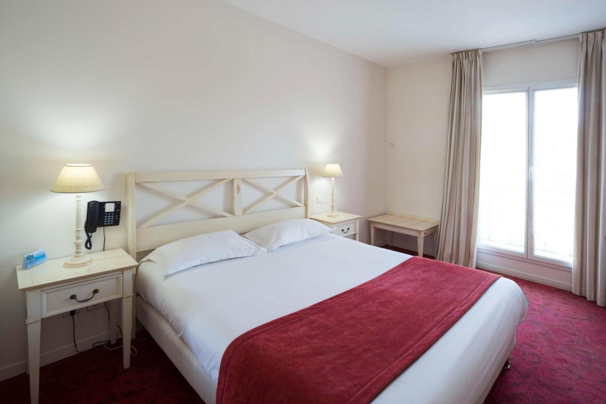 Brit Hotel Du Perche Nogent-le-Rotrou Exteriér fotografie